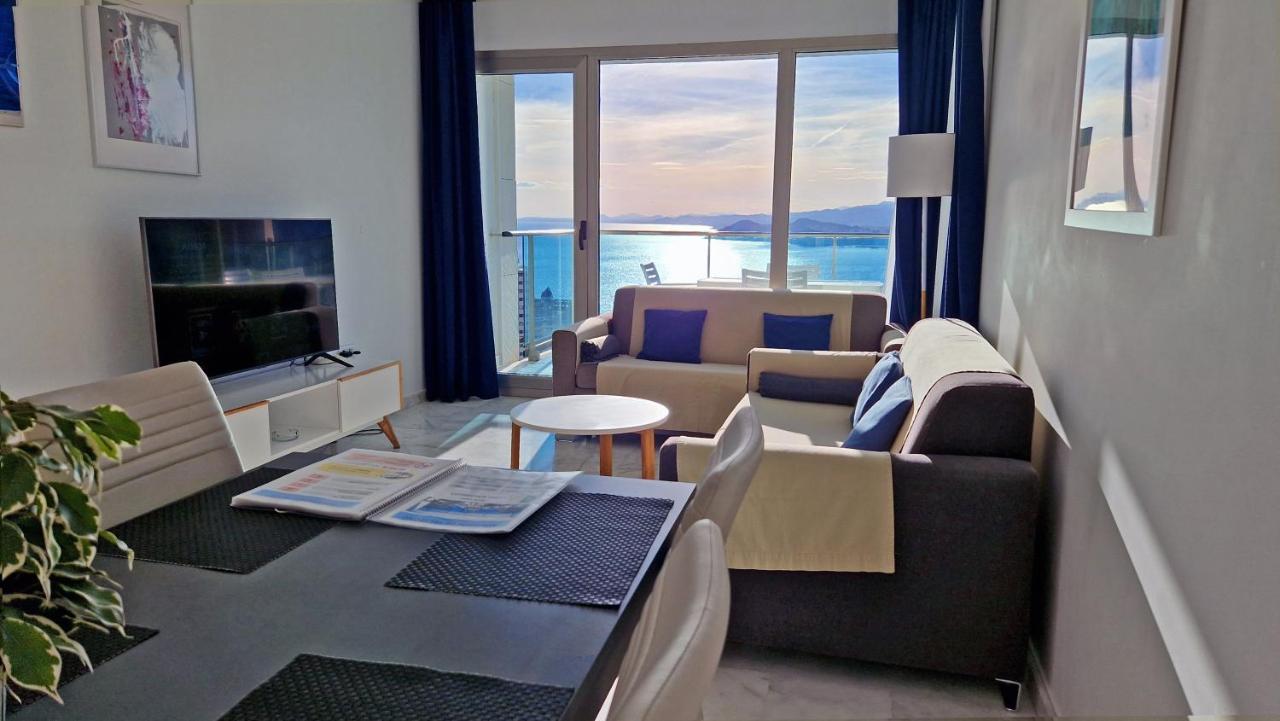 Skyline 26 Stunning Sea Views From A 2-Bedroom Apartment On The 26Th Floor Бенидорм Экстерьер фото
