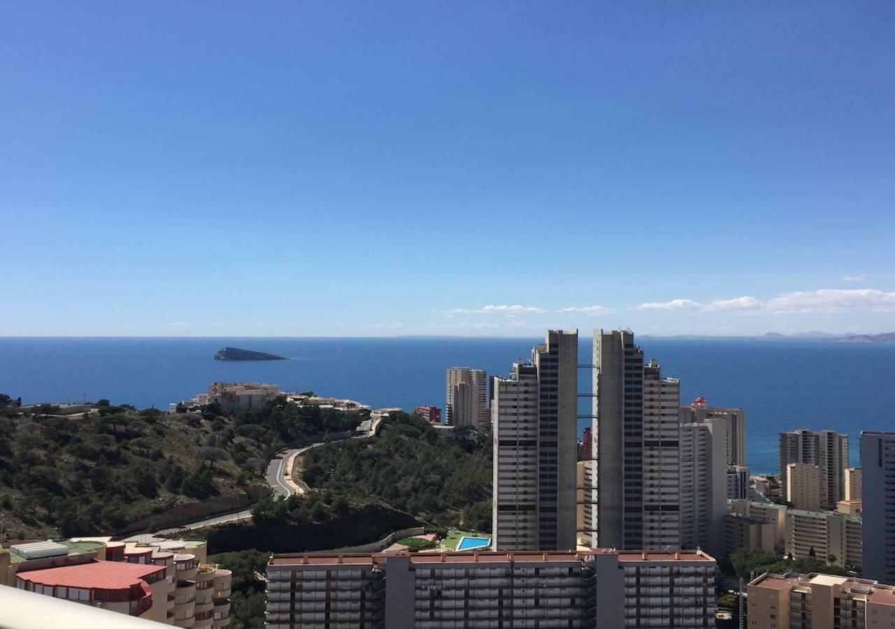 Skyline 26 Stunning Sea Views From A 2-Bedroom Apartment On The 26Th Floor Бенидорм Экстерьер фото